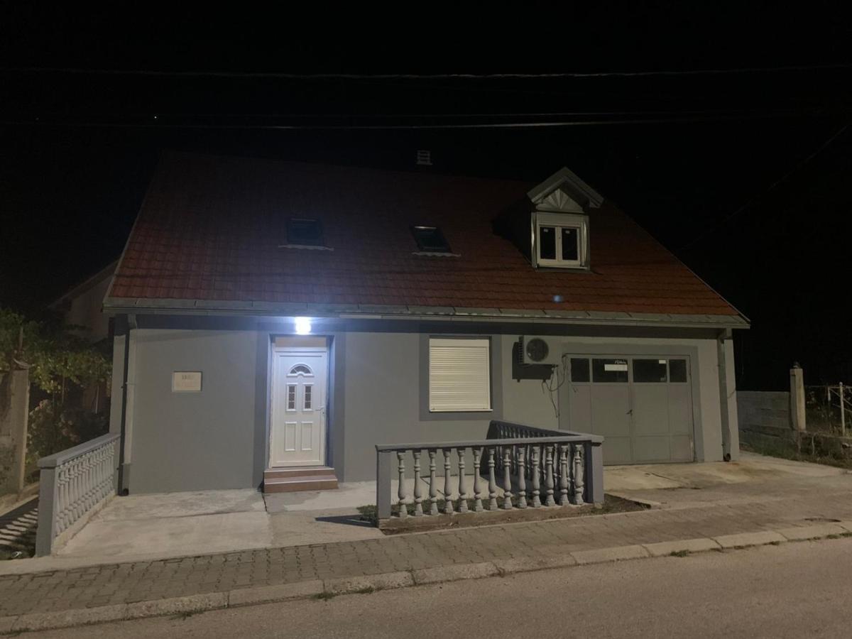 Apartmani Vucinic Cetinje Exterior foto